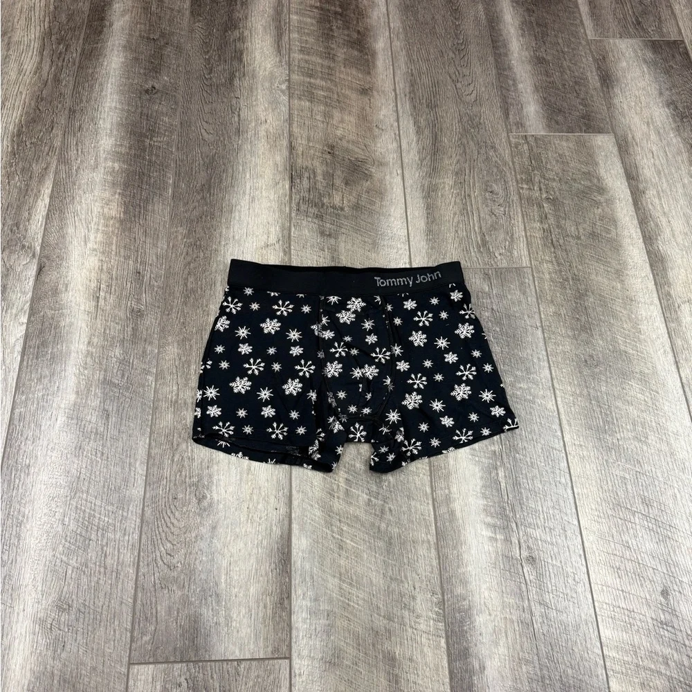 Tommy John Black Snowflake Underwear‎